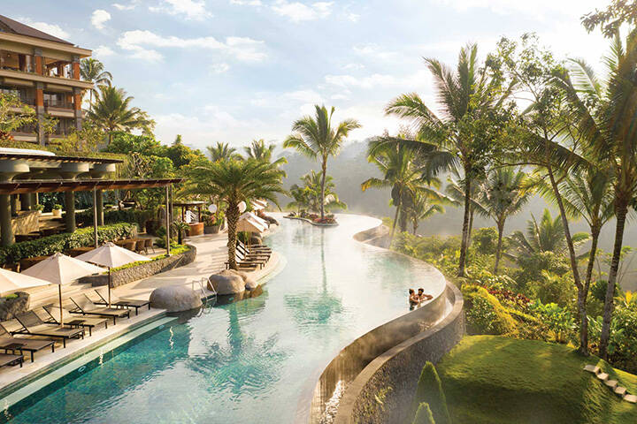Infinity pool overlooking the valley in Ubud 