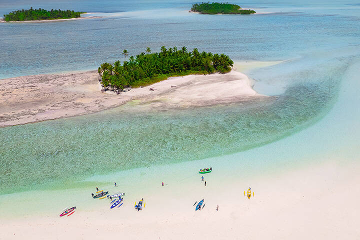 Canoe Tour on Cocos Keeling Islands