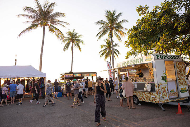 Mindil Beach Sunset Markets. The Mindil Beach Sunset Markets are one of the biggest in Darwin. What started as a small night market over 30 years ago, now boasts over 300 stalls that set up beach side every week over the dry season. There’s everything from delicious international cuisine, right through to local craftsman and unique Aboriginal art.
