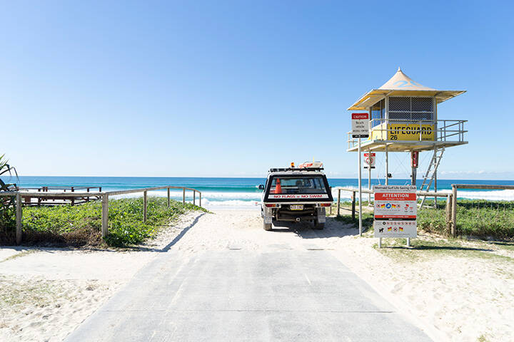 Lifeguard tower at the entrance of Mermaid Beach, Gold Coast