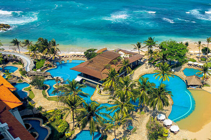 Pool area at the Hilton Bali Resort in Nusa Dua 